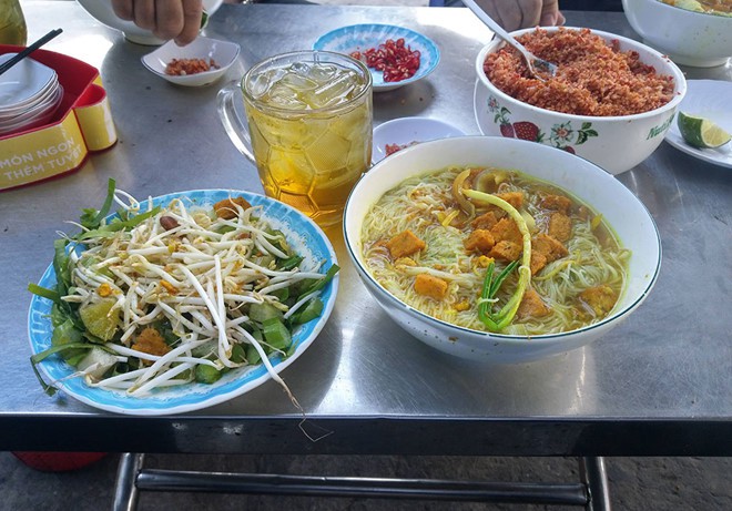 Bữa sáng khó quên ở thị xã biên giới