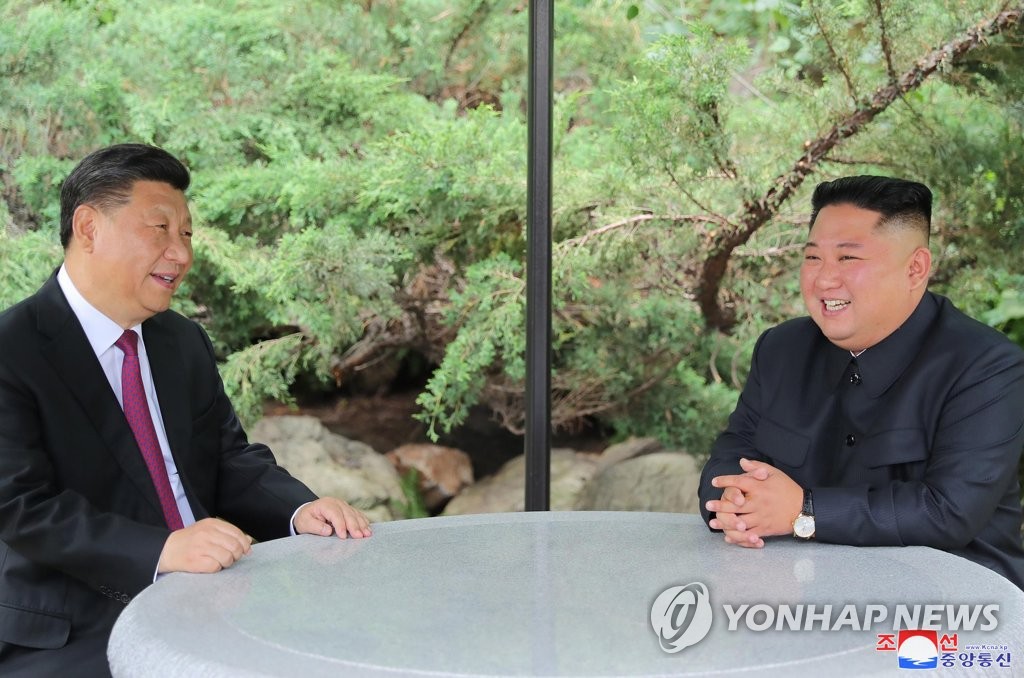 Ông Kim Jong-un dành "lời hứa mãi mãi" 
cho Trung Quốc