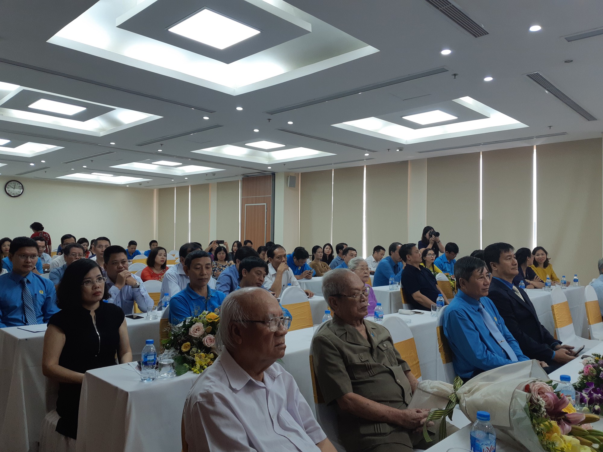 Tạp chí Lao động và Công đoàn Kỷ niệm 90 năm Ngày xuất bản số đầu tiên - Ảnh 2.