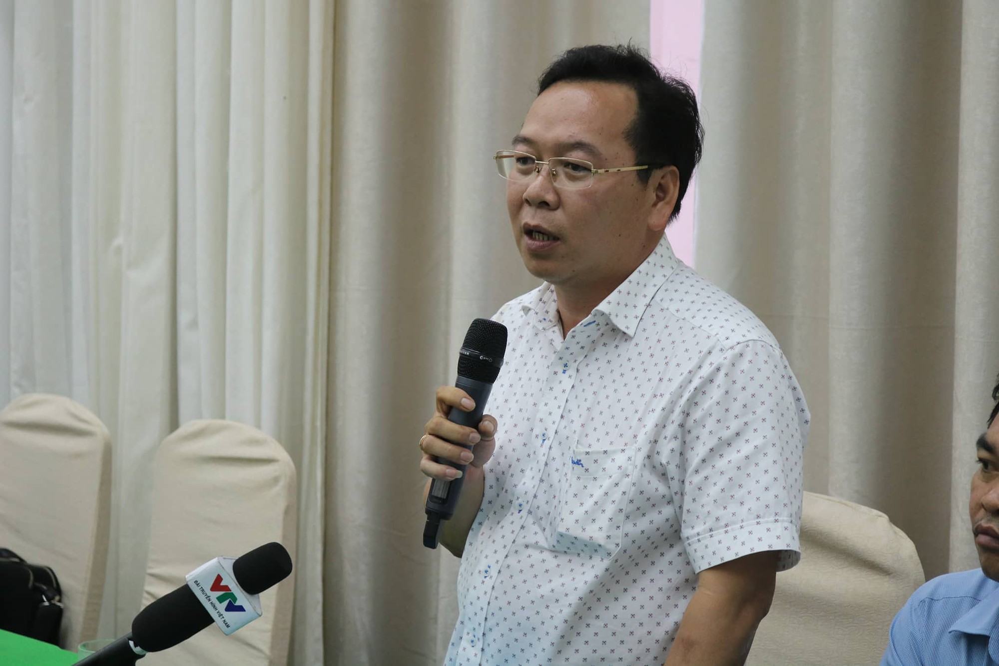 Kh&ocirc;ng c&oacute; chứng cứ n&agrave;o chứng minh Trưởng C&ocirc;ng an phường ở Cần Thơ đ&aacute;nh d&acirc;n - Ảnh 2.