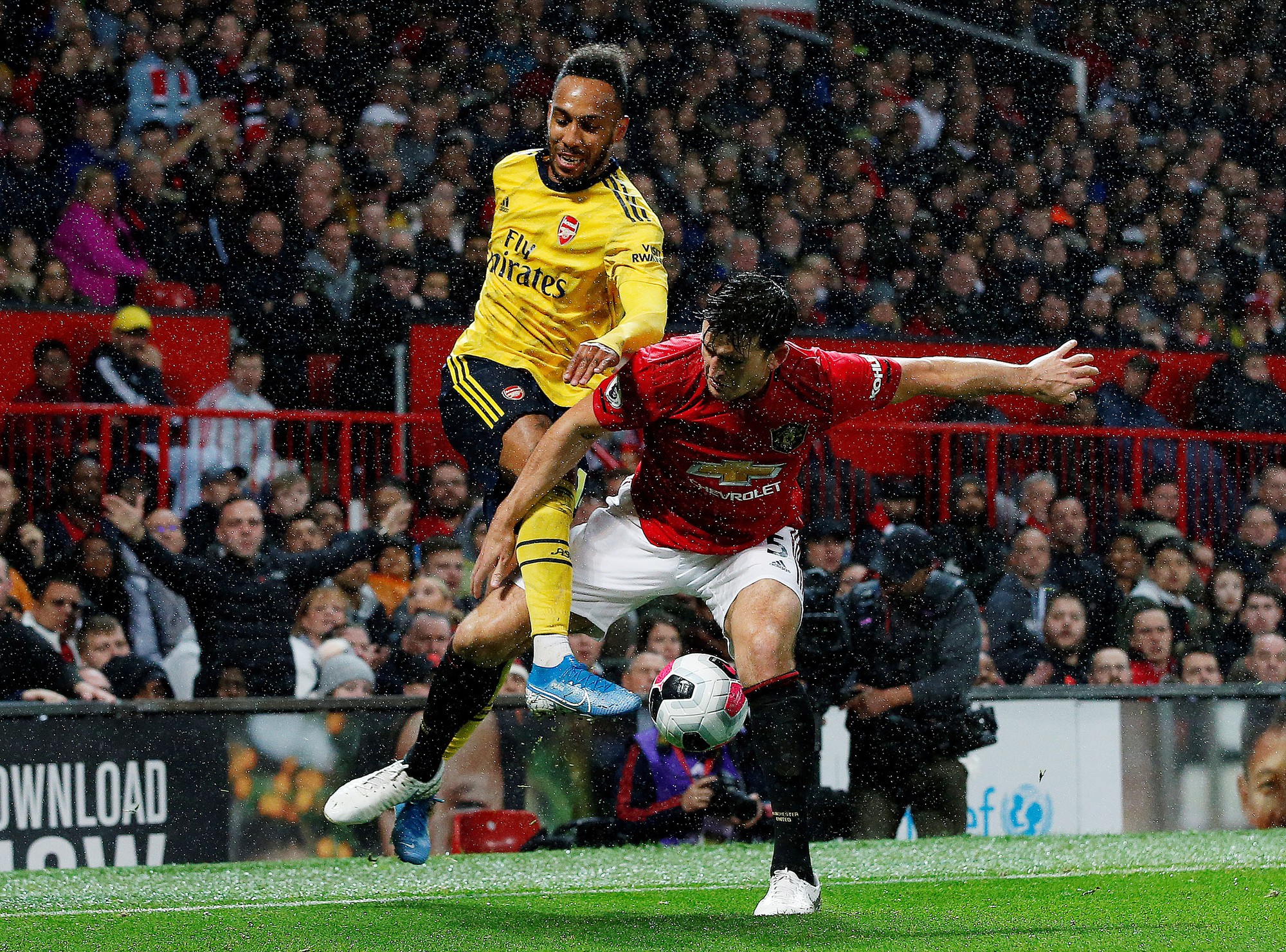 Man United rơi xuống vị trí thứ 10, ghế Solskjaer lung lay!