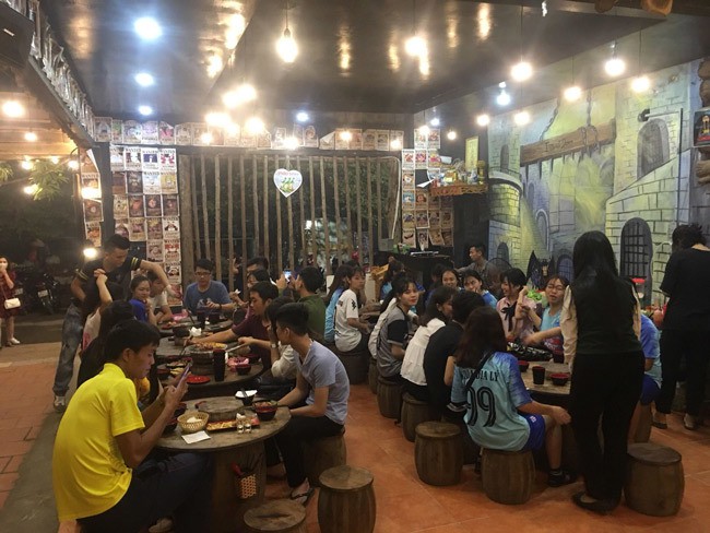 Kinh doanh buffet ở Việt Nam: Tưởng không lãi mà lãi không tưởng! - Ảnh 3.