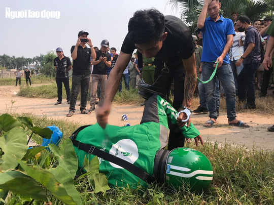 Đưa 2 nghi phạm sát hại nam sinh viên chạy Grab thực nghiệm hiện trường