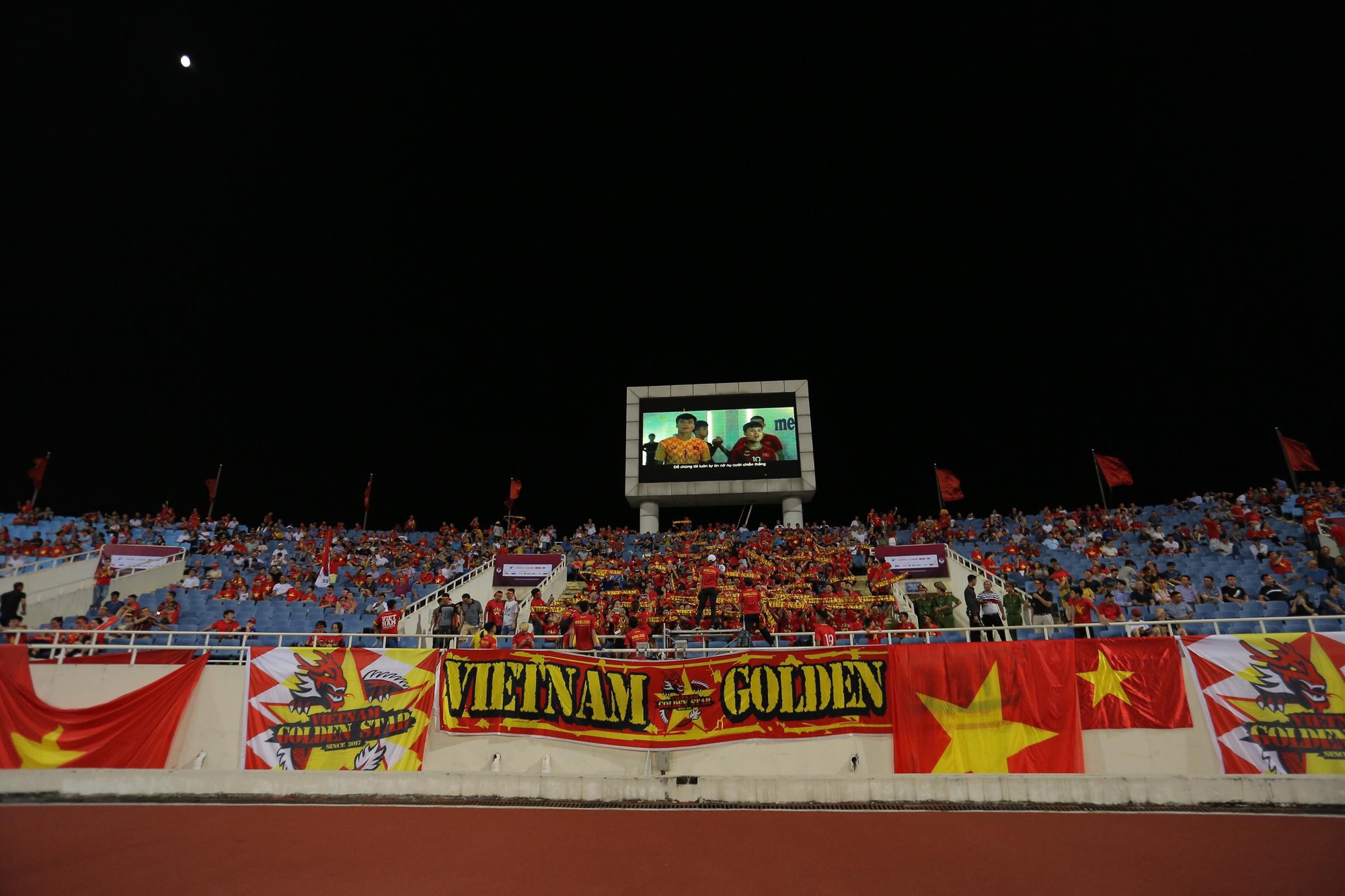 Việt Nam - Malaysia 1-0: Chiến thắng xứng đ&aacute;ng tại chảo lửa Mỹ Đ&igrave;nh - Ảnh 6.