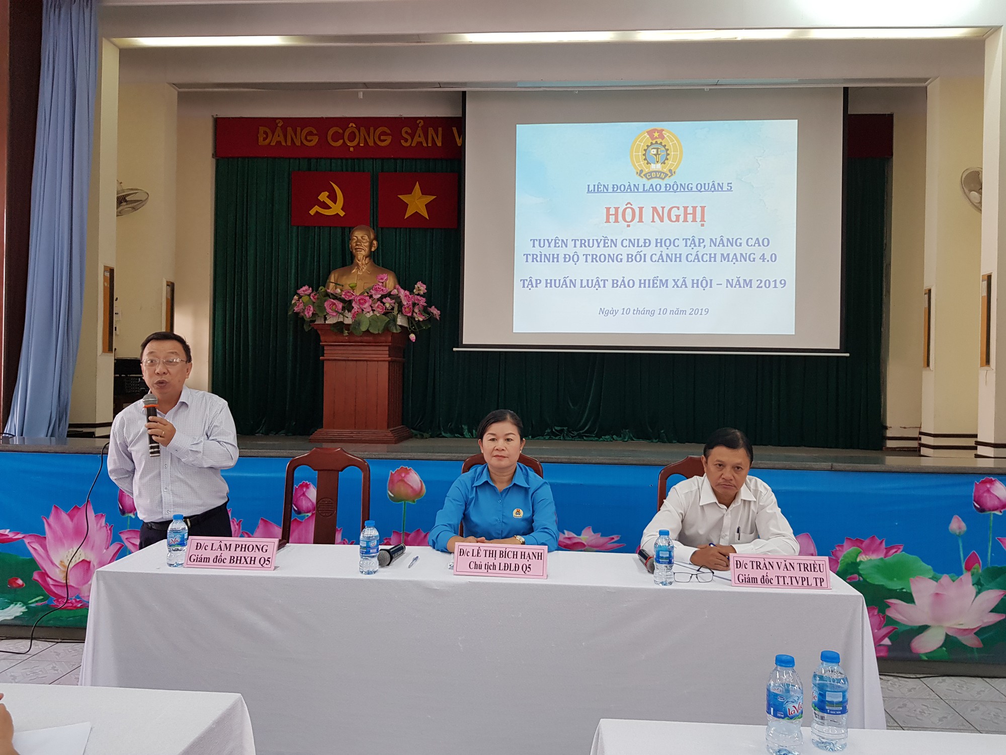 Đơn giản thủ tục để thuận lợi cho người lao động, doanh nghiệp