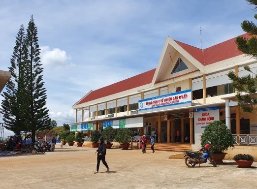Bổ nhiệm thần tốc nữ nh&acirc;n vi&ecirc;n hợp đồng l&agrave;m l&atilde;nh đạo - Ảnh 1.