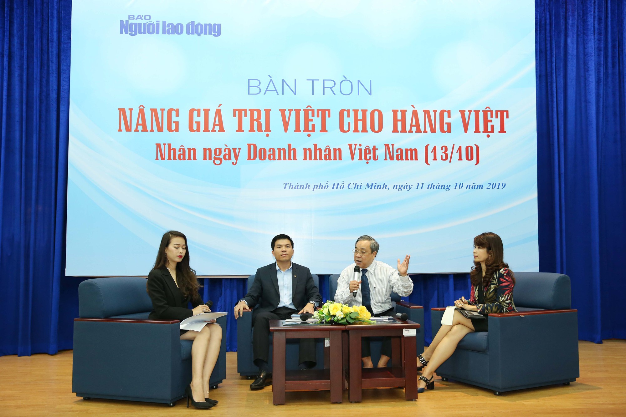 Doanh nhân Việt phải đứng được trên đôi chân của mình
