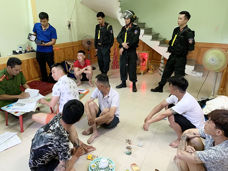 Đánh sập ổ "tín dụng đen" lớn nhất Quảng Bình khiến 500 người sập bẫy