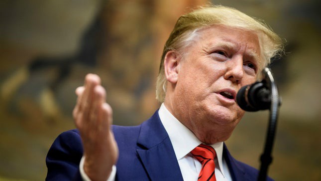 Tuần lễ siêu sóng gió của Tổng thống Donald Trump