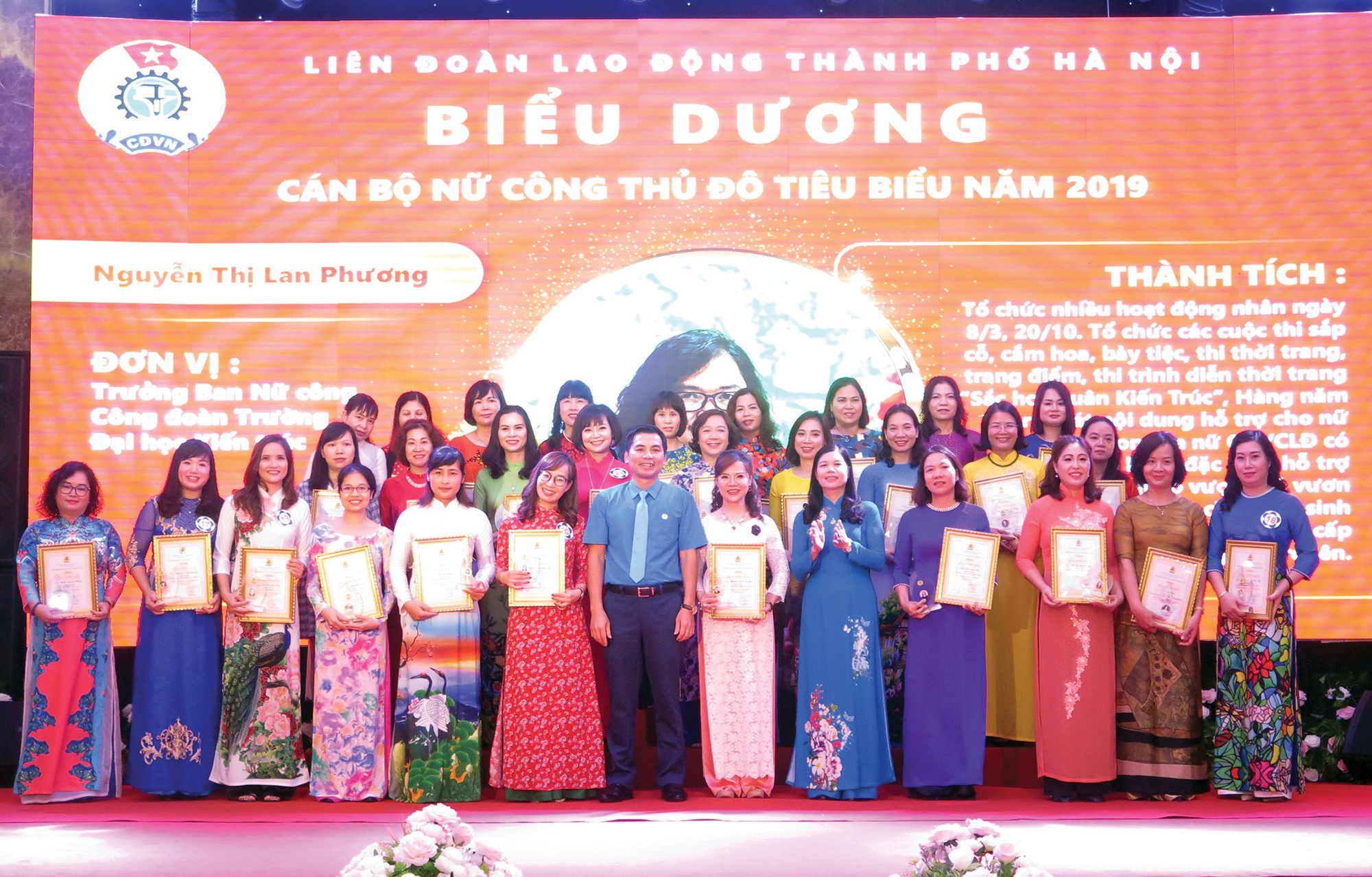 Hà Nội: Tuyên dương 90 cán bộ nữ công tiêu biểu