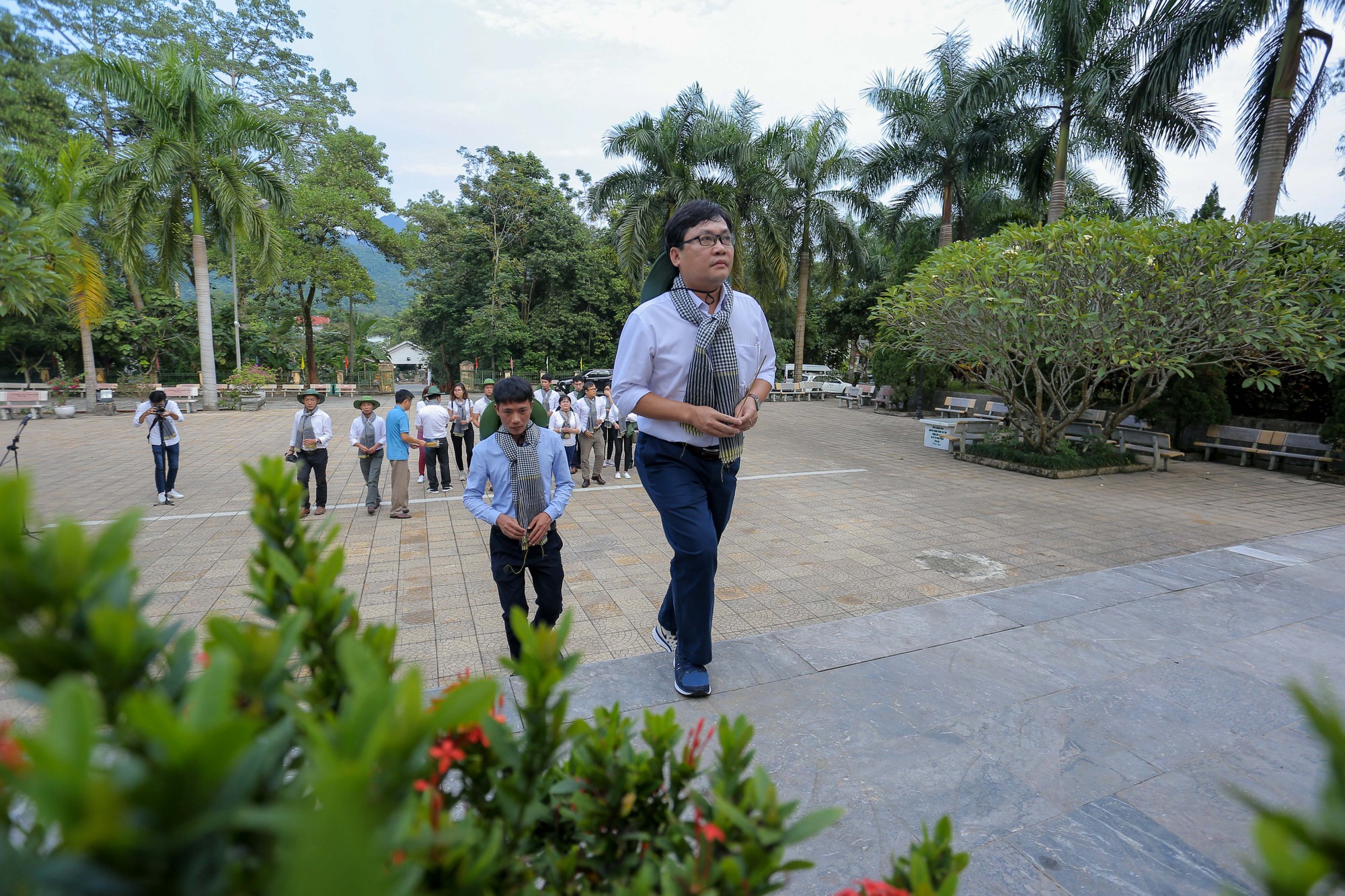 Chương trình Một triệu lá cờ Tổ quốc đến với đồng bào biên giới phía Bắc - Ảnh 4.