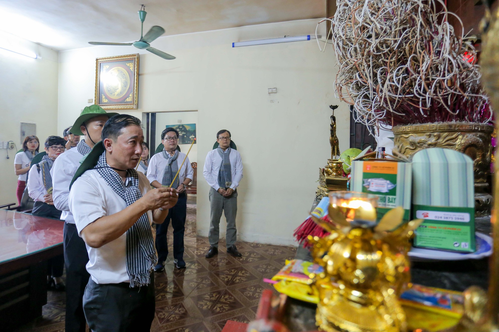 Chương trình Một triệu lá cờ Tổ quốc đến với đồng bào biên giới phía Bắc - Ảnh 10.