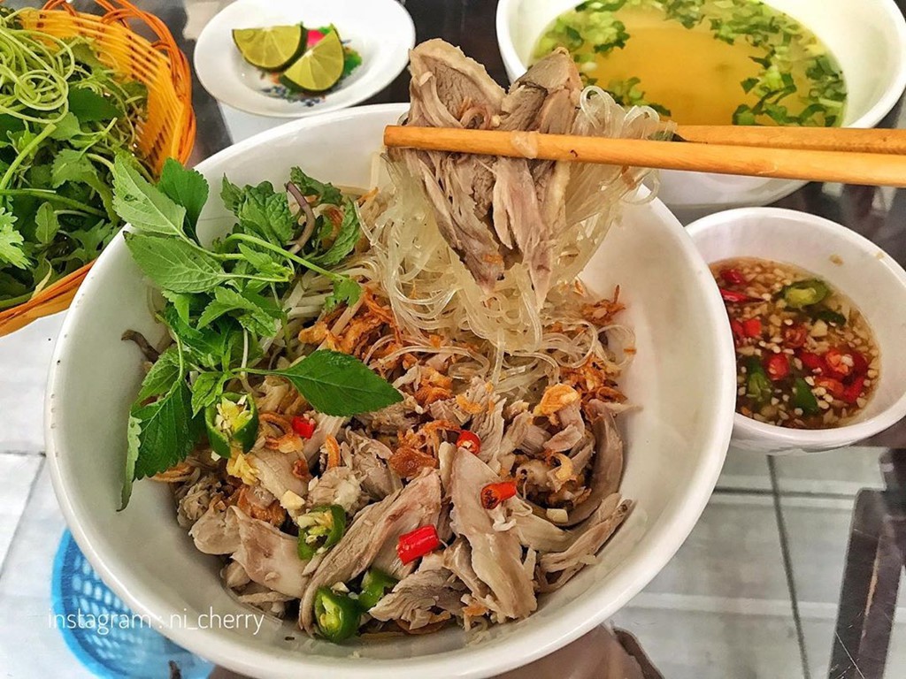 B&uacute;n mắm l&ograve;ng v&agrave; loạt m&oacute;n ăn ngon kh&ocirc;ng thể bỏ qua ở Đ&agrave; Nẵng - Ảnh 4.