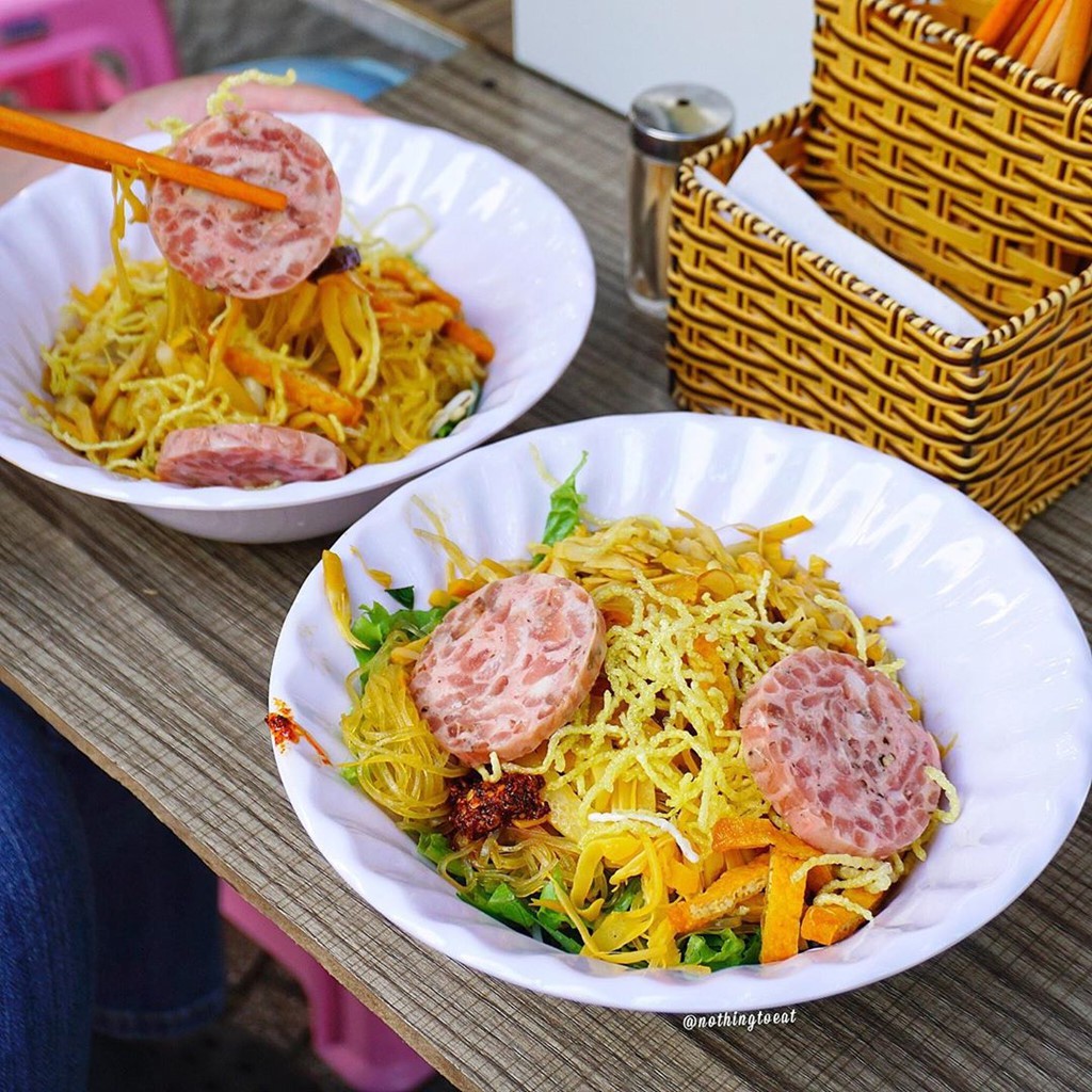 B&uacute;n mắm l&ograve;ng v&agrave; loạt m&oacute;n ăn ngon kh&ocirc;ng thể bỏ qua ở Đ&agrave; Nẵng - Ảnh 8.