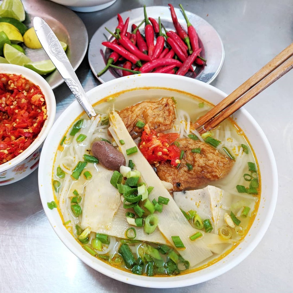 B&uacute;n mắm l&ograve;ng v&agrave; loạt m&oacute;n ăn ngon kh&ocirc;ng thể bỏ qua ở Đ&agrave; Nẵng - Ảnh 10.
