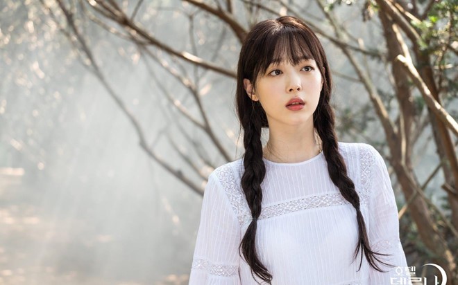 Làng giải trí Hàn Quốc sốc nặng vì cái chết đột ngột của Sulli