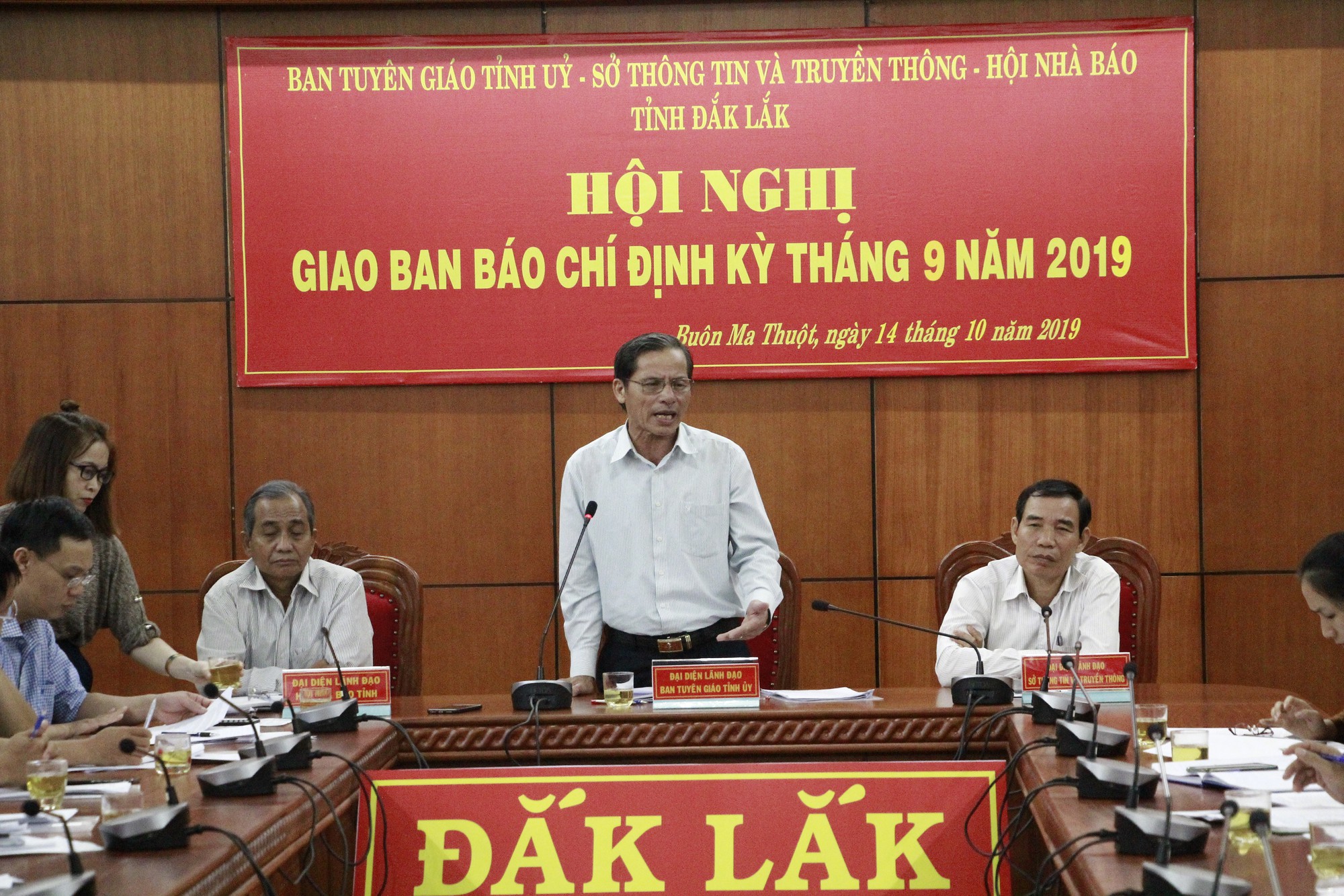 Xác minh thông tin một phó phòng ở Tỉnh ủy Đắk Lắk không có bằng cấp 3