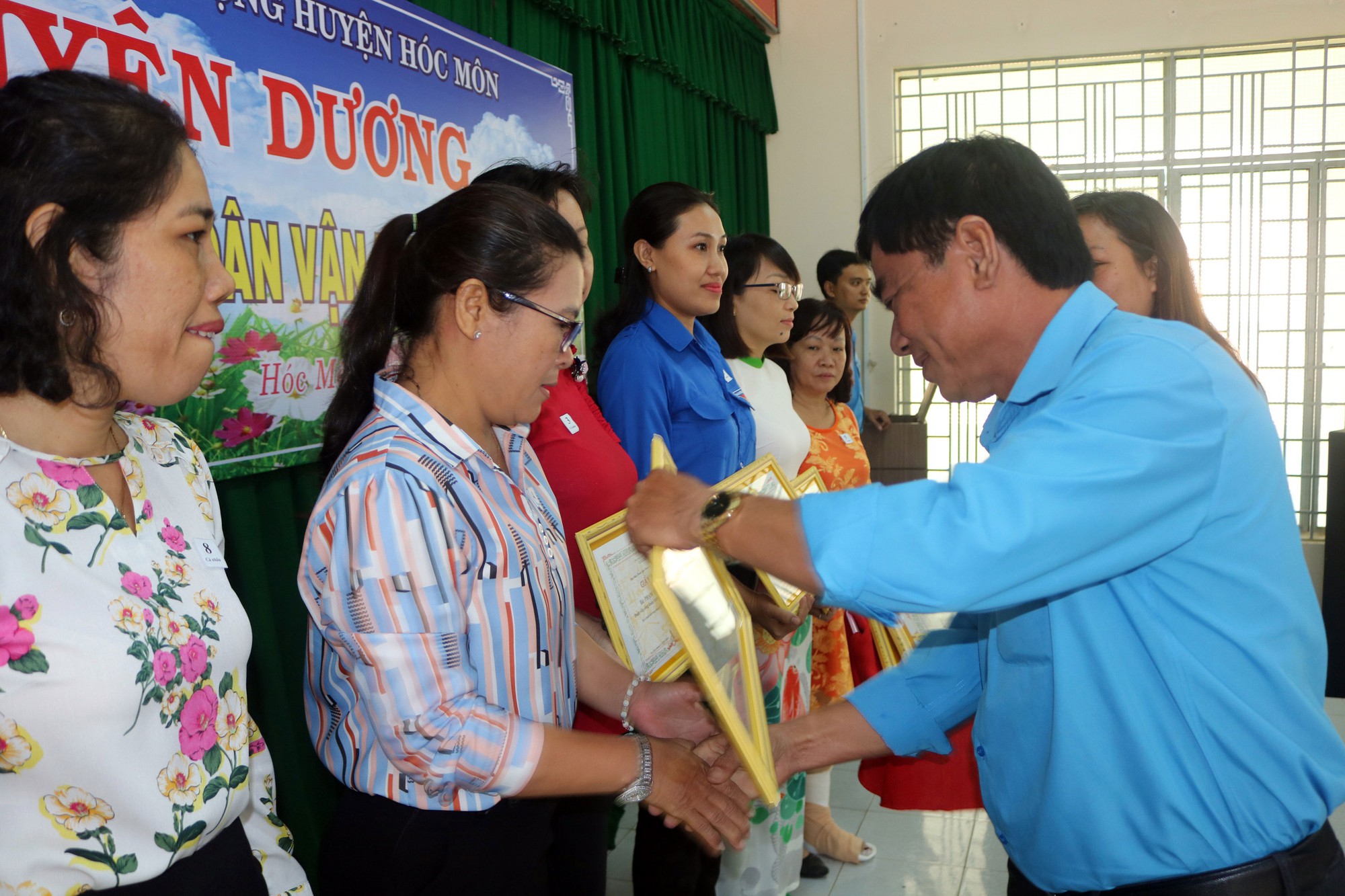 Tuy&ecirc;n dương điển h&igrave;nh D&acirc;n vận kh&eacute;o - Ảnh 1.
