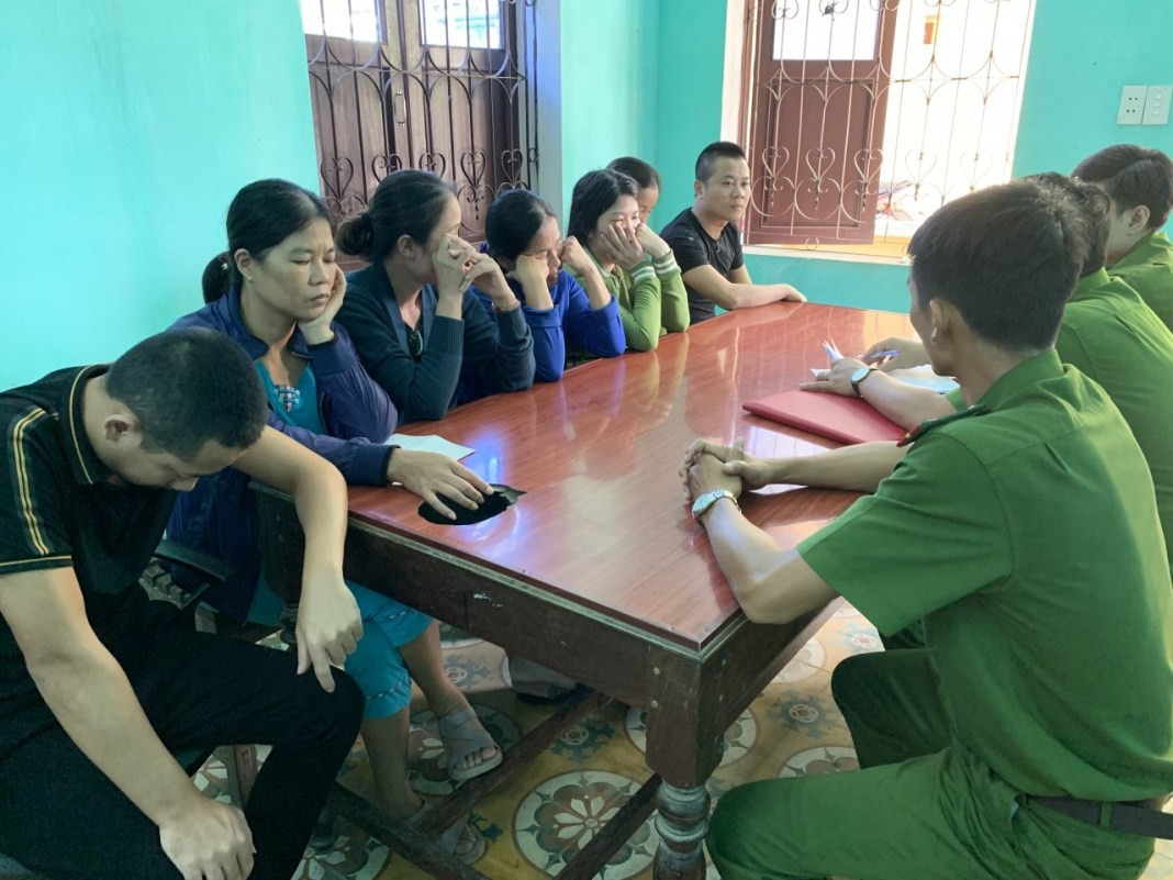 Triệt phá tụ điểm đánh bạc, tạm giữ hàng chục đối tượng