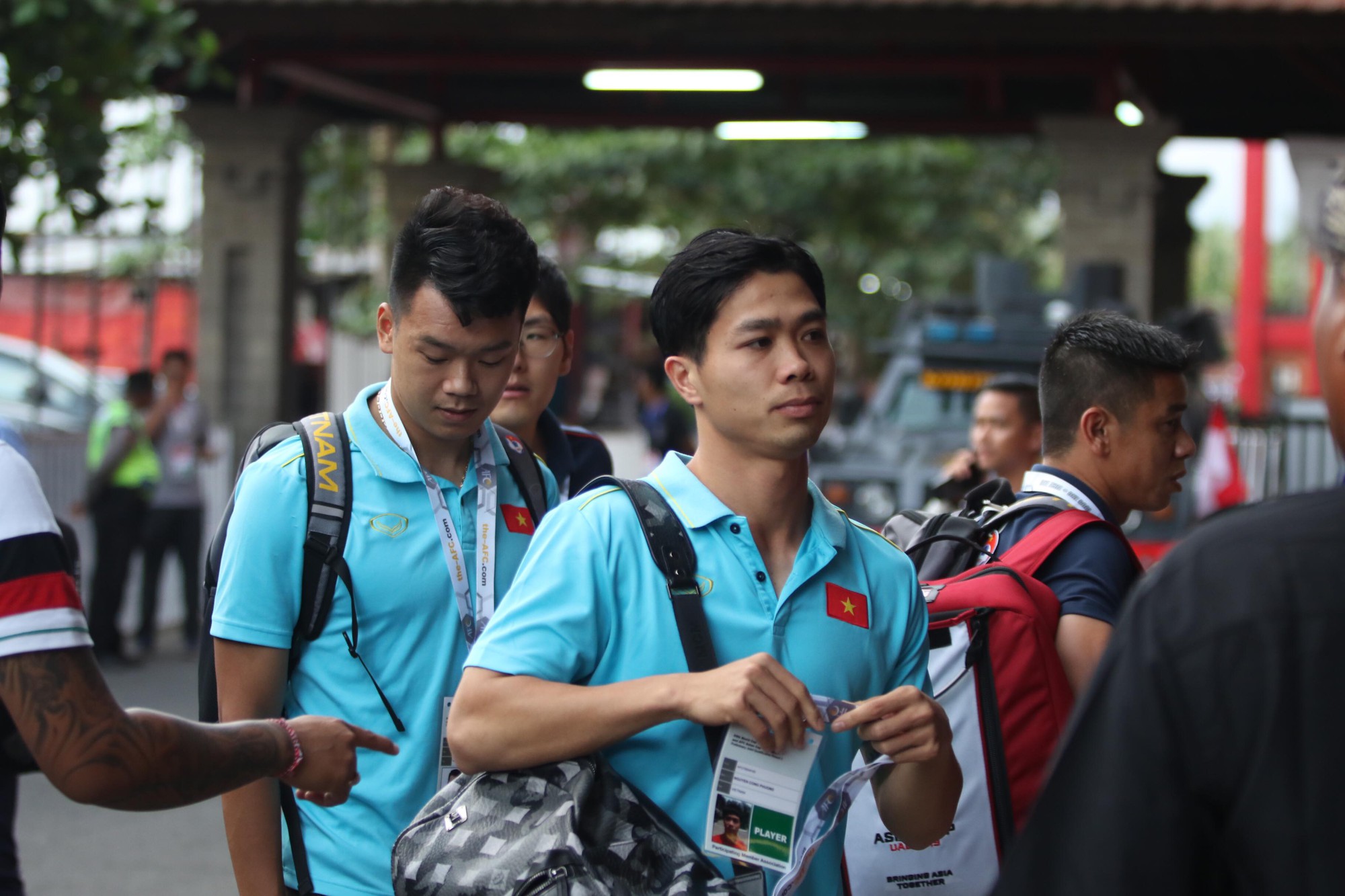 Việt Nam thắng tưng bừng Indonesia 3-1 tr&ecirc;n s&acirc;n kh&aacute;ch - Ảnh 9.