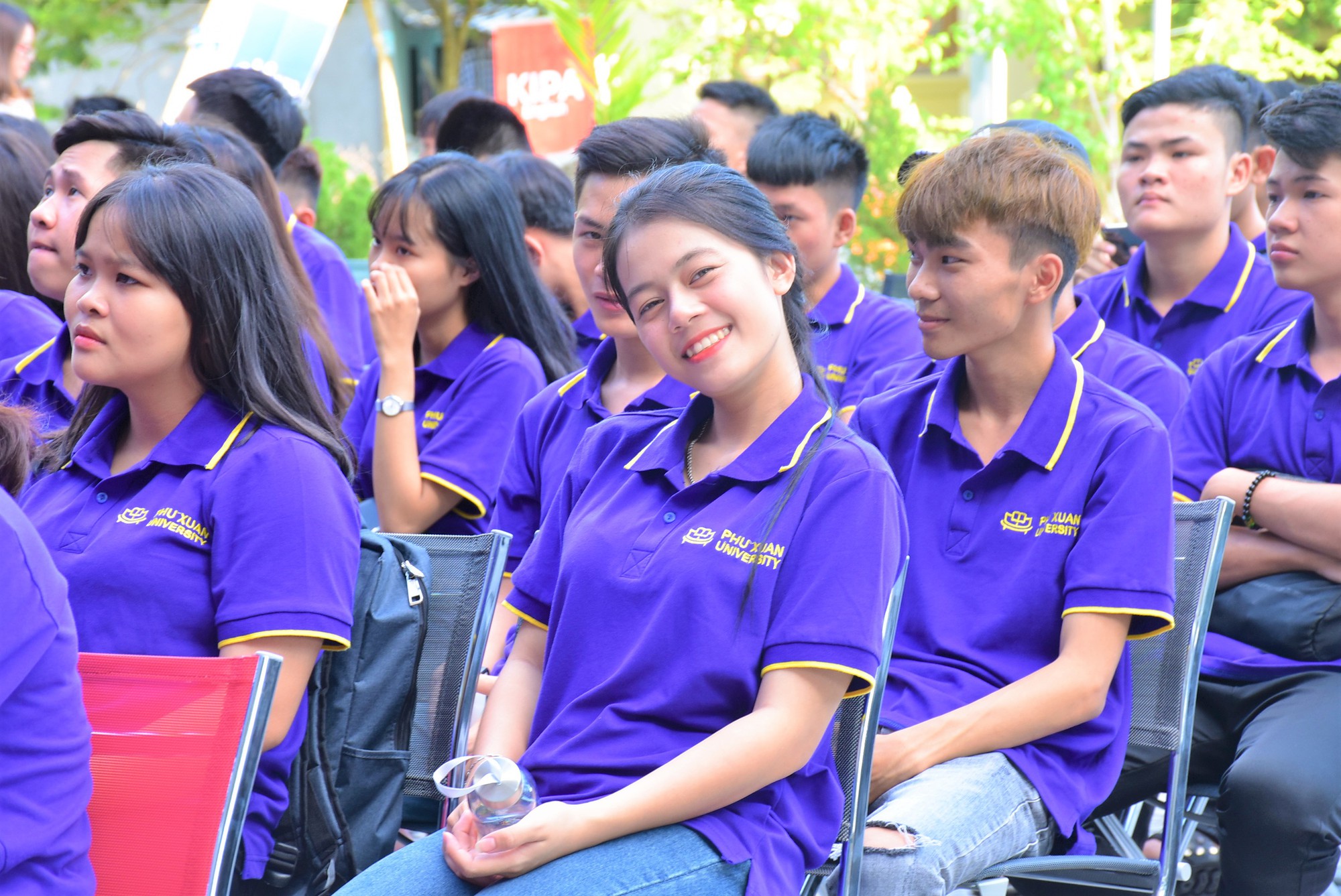 Ngôi trường "kỳ lạ": Doanh nghiệp "săn" sinh viên, nộp hộ tiền học phí