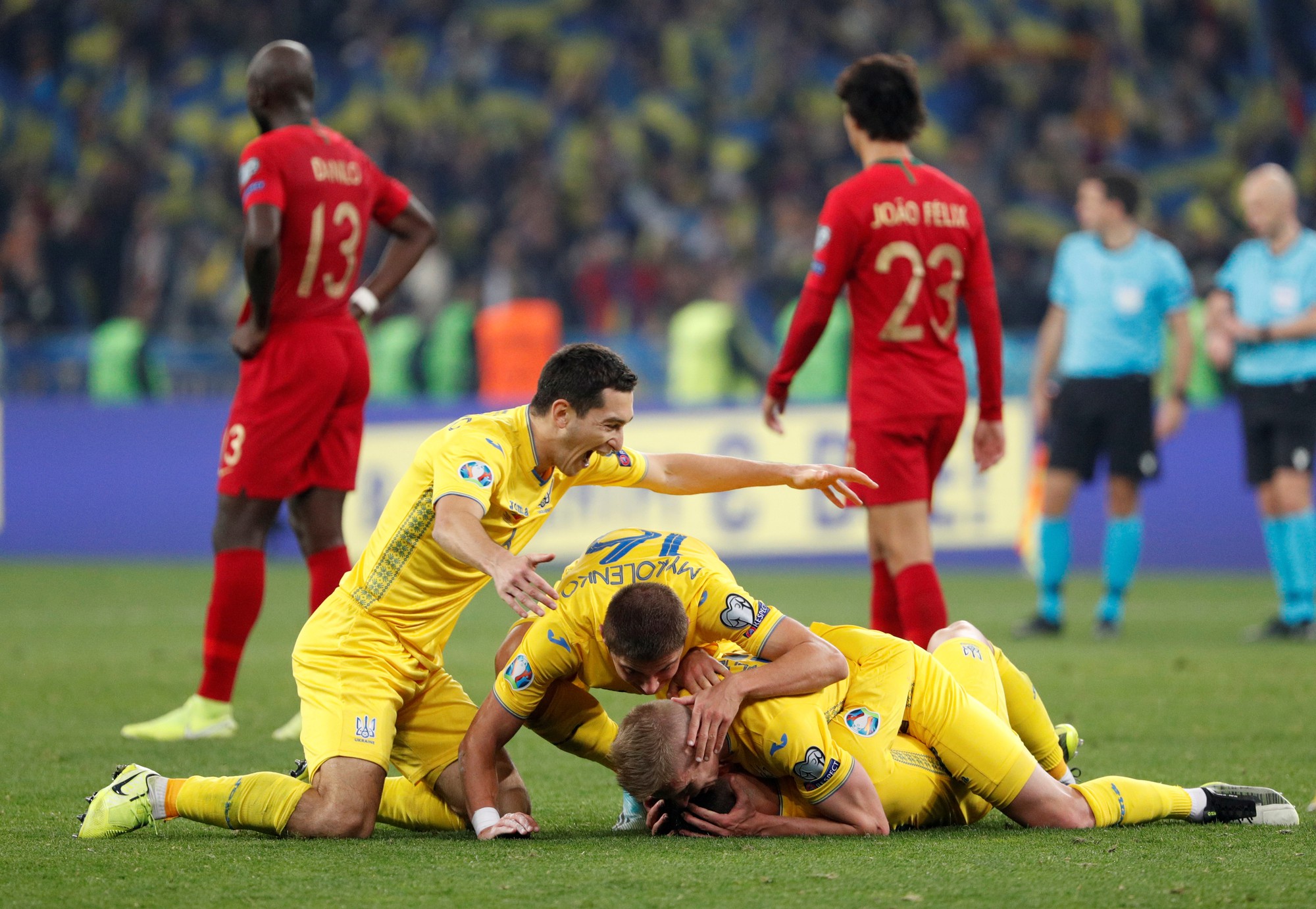 Ronaldo lập kỷ lục, Bồ Đào Nha vẫn trắng tay trước Ukraine