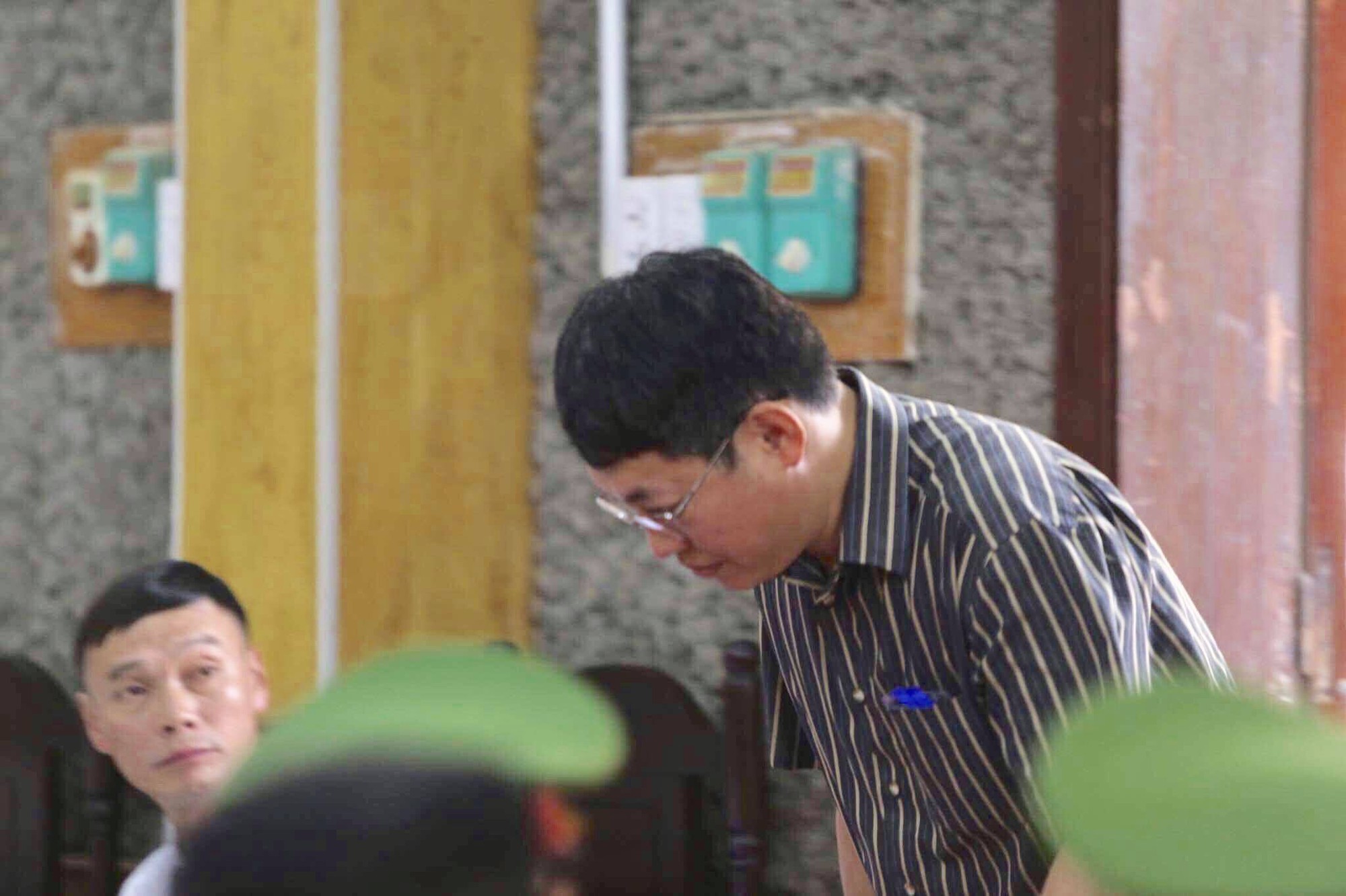 Phó chủ tịch TP Sơn La "nhờ xem điểm", con cháu đều đỗ Học viện An ninh