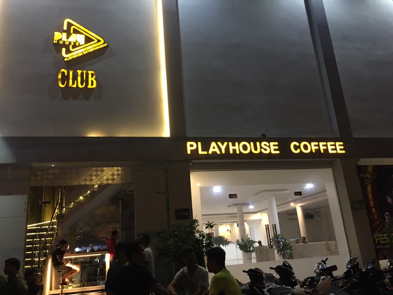 Ph&aacute;t hiện gần 200 người nghi sử dụng ma t&uacute;y trong bar ở quận 10 - Ảnh 1.