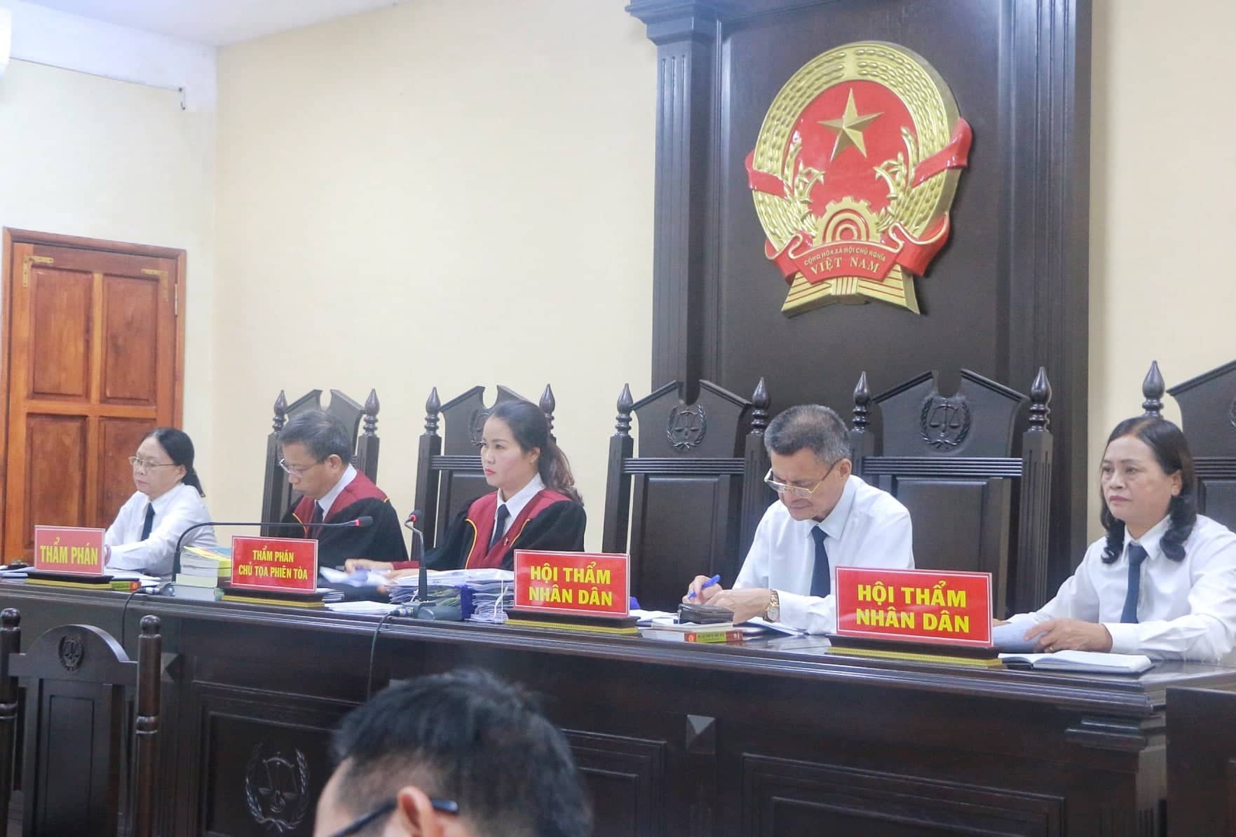 Gian lận điểm thi Hà Giang: Điểm tăng "vù vù" mà nói không biết gì!