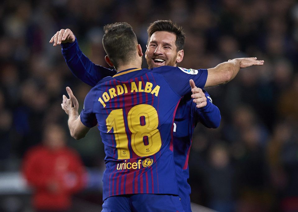Nhận Chiếc gi&agrave;y v&agrave;ng thứ 6, Messi tri &acirc;n hai nh&acirc;n vật đặc biệt - Ảnh 3.