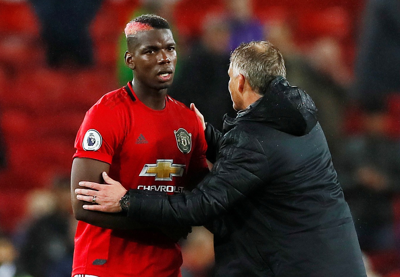 Paul Pogba bị bắt gặp cùng HLV Zidane ở Dubai