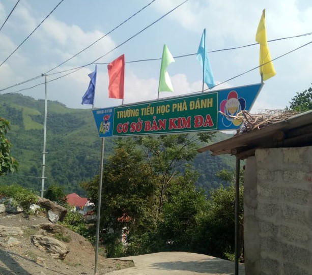 Thầy hiệu phó trường tiểu học làm đơn xin từ chức để đi cai nghiện