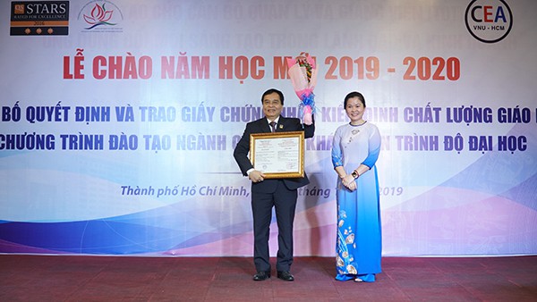 Trường ĐH ngoài công lập đầu tiên đạt chuẩn 4 sao QS Stars