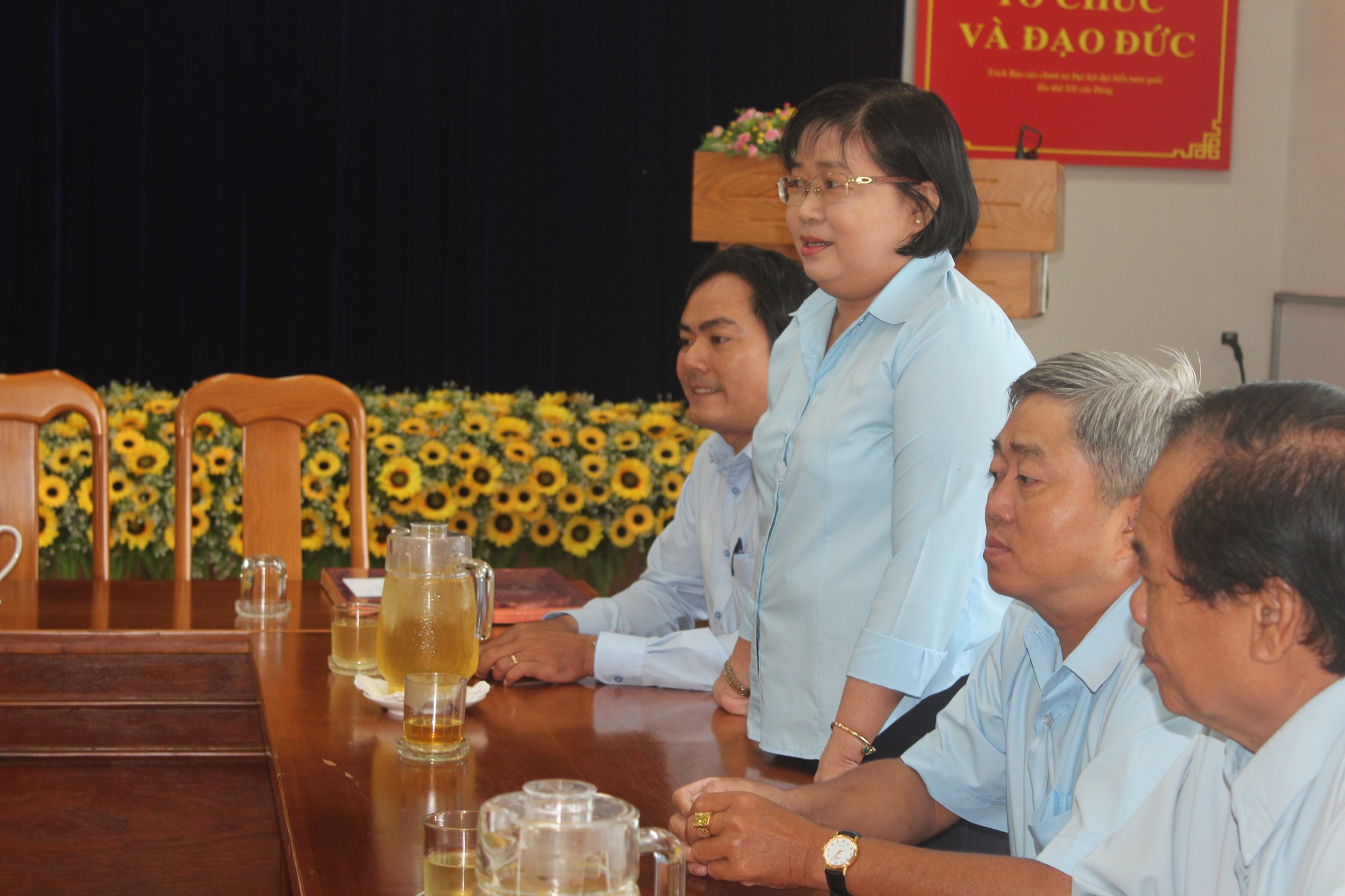 Ch&uacute;c mừng doanh nghiệp c&oacute; C&ocirc;ng đo&agrave;n nh&acirc;n ng&agrave;y Doanh nh&acirc;n Việt Nam - Ảnh 3.