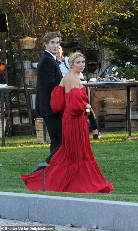 Mỹ nh&acirc;n Jennifer Lawrence l&ecirc;n xe hoa ở tuổi 29 - Ảnh 5.