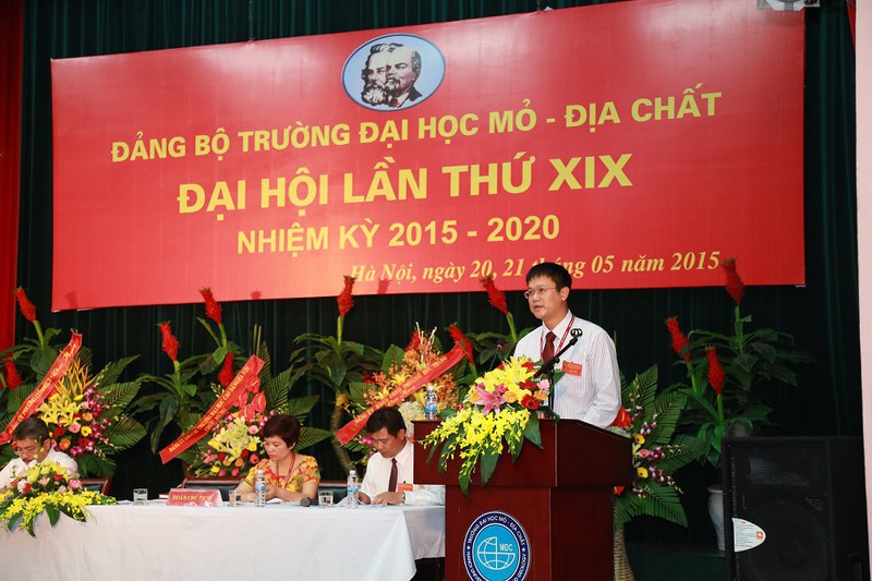 Tổ chức lễ tưởng nhớ, c&ocirc;ng bố những bức ảnh x&uacute;c động của Thứ trưởng L&ecirc; Hải An - Ảnh 4.