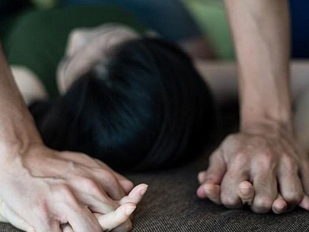 Trai trẻ ra đầu thú vì rủ bạn gái nhí quan hệ tình dục 4 lần