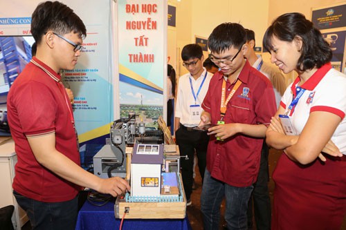 Lắng nghe người dân hiến kế: Phát triển nguồn nhân lực chất lượng cao