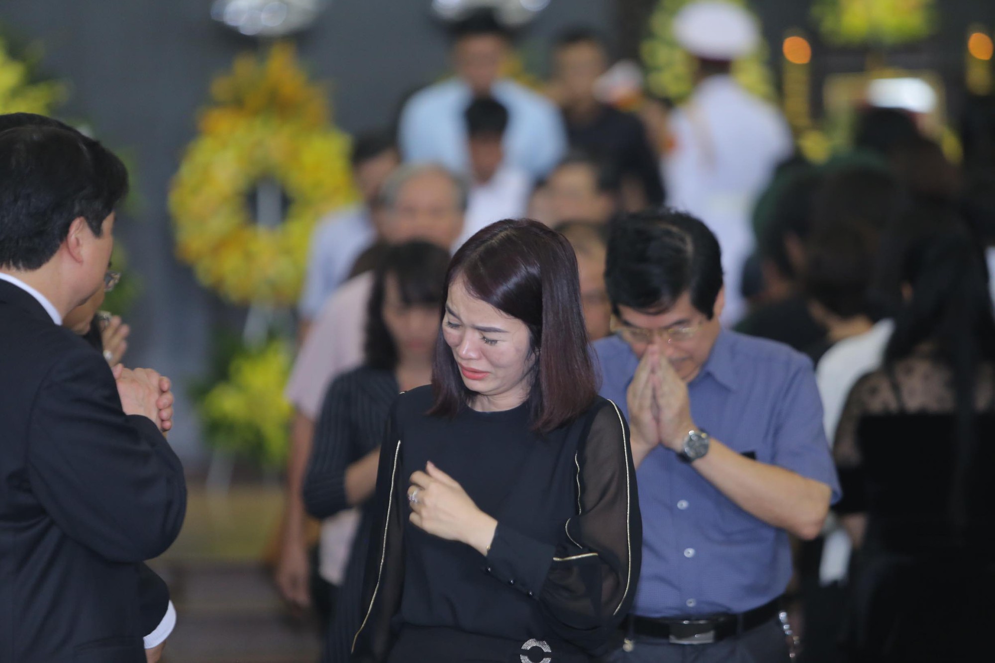 H&agrave;ng ng&agrave;n người tiễn biệt cố Thứ trưởng L&ecirc; Hải An - Ảnh 30.