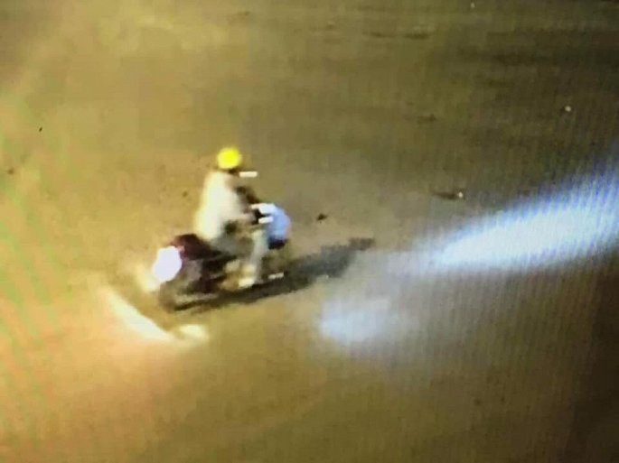 Vụ nh&acirc;n vi&ecirc;n BHXH bị s&aacute;t hại tại trụ sở: Clip nghi phạm xuất hiện tại H&agrave; Nội - Ảnh 1.