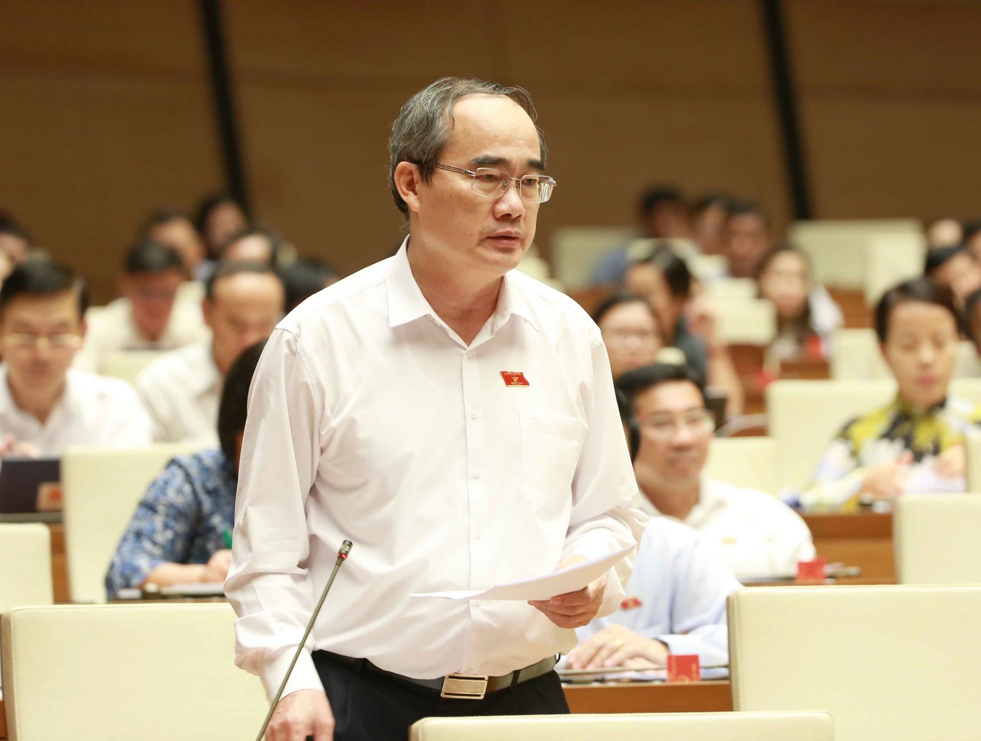 Đừng vắt kiệt sức người lao động