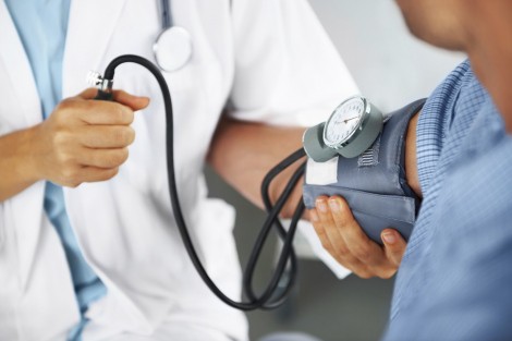 Chuyện nhỏ gi&uacute;p người cao huyết &aacute;p giảm nguy cơ đột quỵ 49% - Ảnh 1.