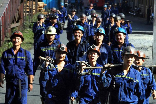 Không thể "tiến bộ giật lùi"
