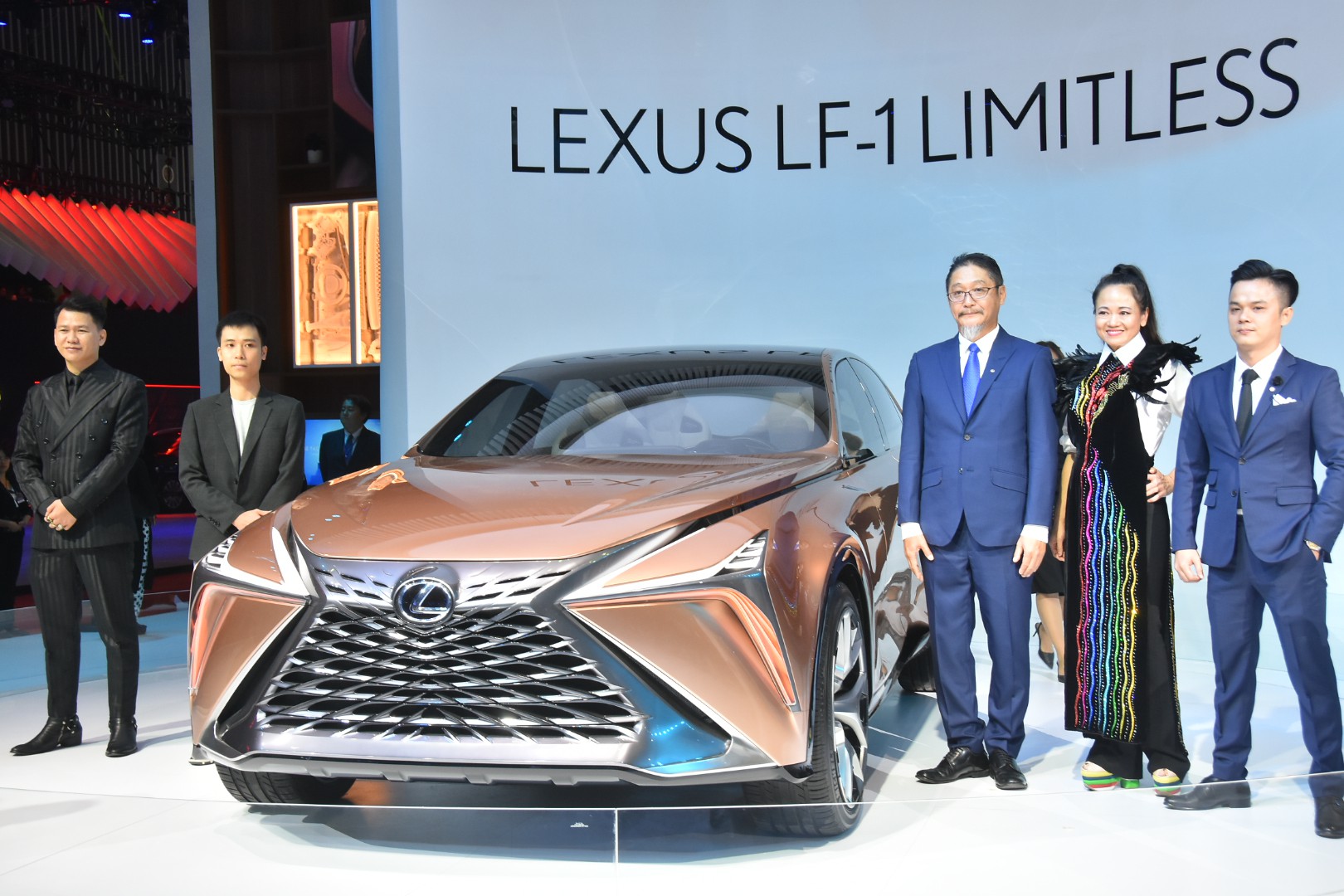 Gần 100 mẫu &ocirc;t&ocirc; mới nhất tr&igrave;nh diễn tại Vietnam Motor Show 2019 - Ảnh 8.