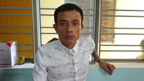 Bị công an truy nã vẫn ung dung tham quan du lịch