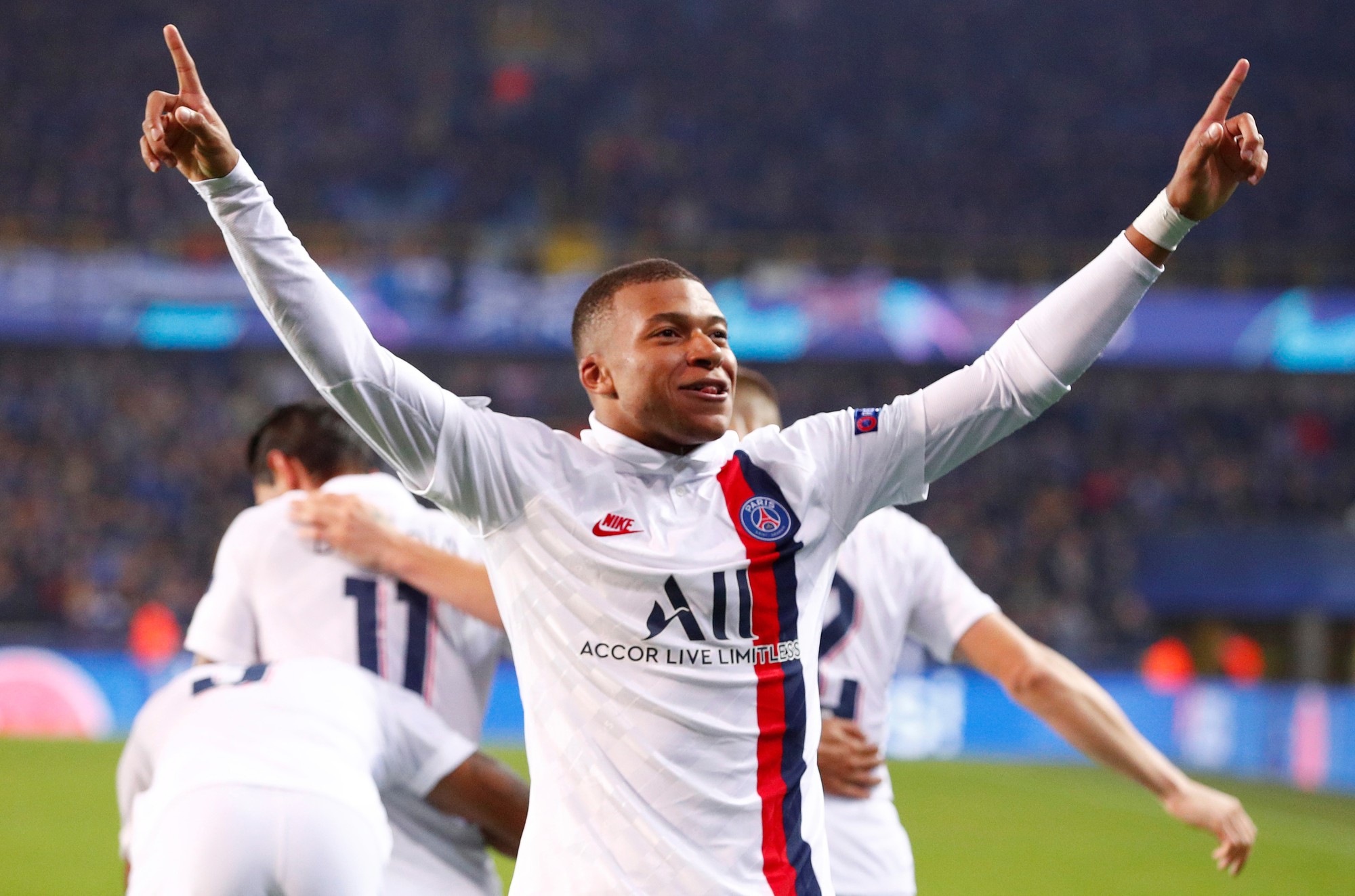 "Ninja Rùa" lập kỷ lục, PSG lỡ kỳ tích Champions League
