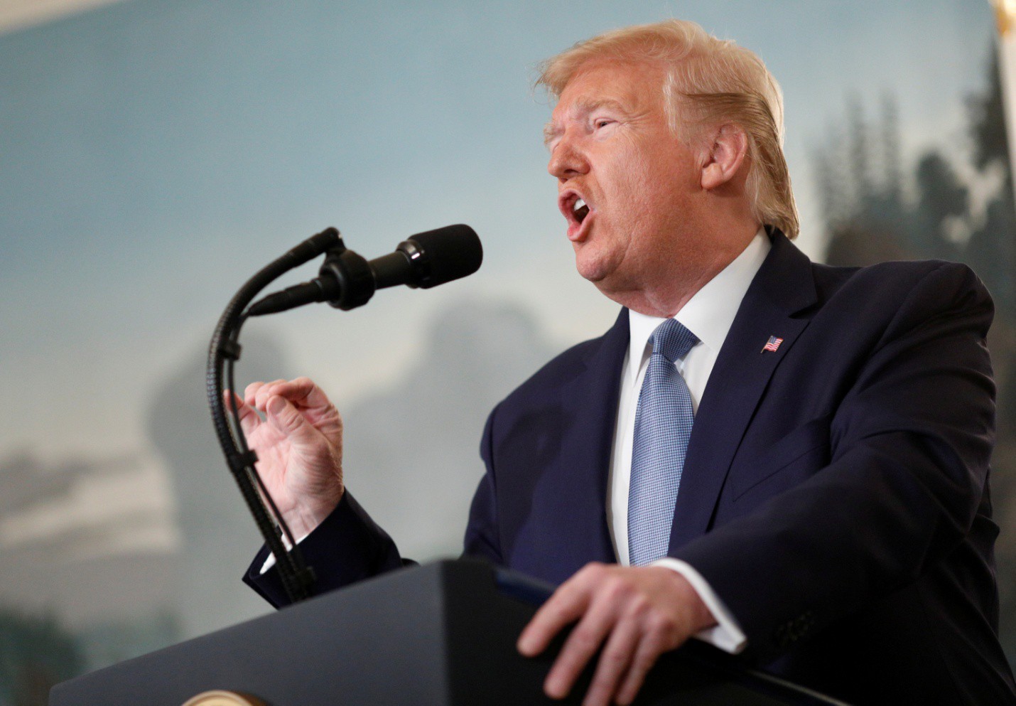 Tổng thống Donald Trump tuyên bố dỡ bỏ mọi lệnh trừng phạt Thổ Nhĩ Kỳ