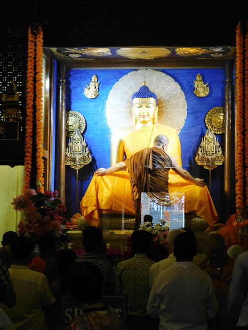 BODH GAYA, nơi muộn phiền bỏ lại - Ảnh 6.