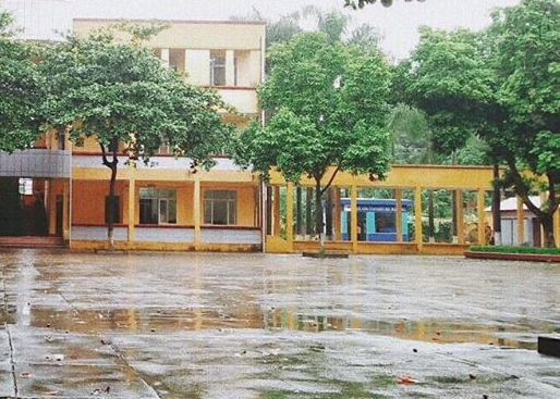 Một học sinh lớp 2 bị điện giật tử vong trong giờ ra chơi