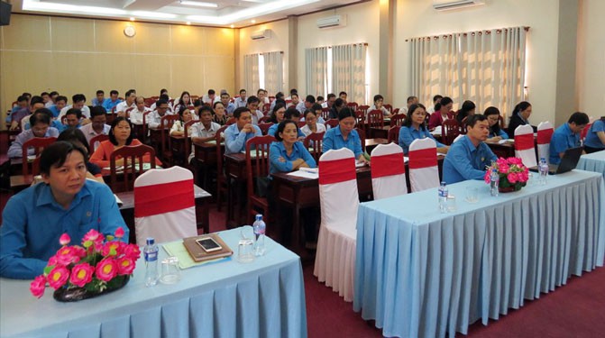 Đồng Tháp: Bồi dưỡng kiến thức cho cán bộ Công đoàn
